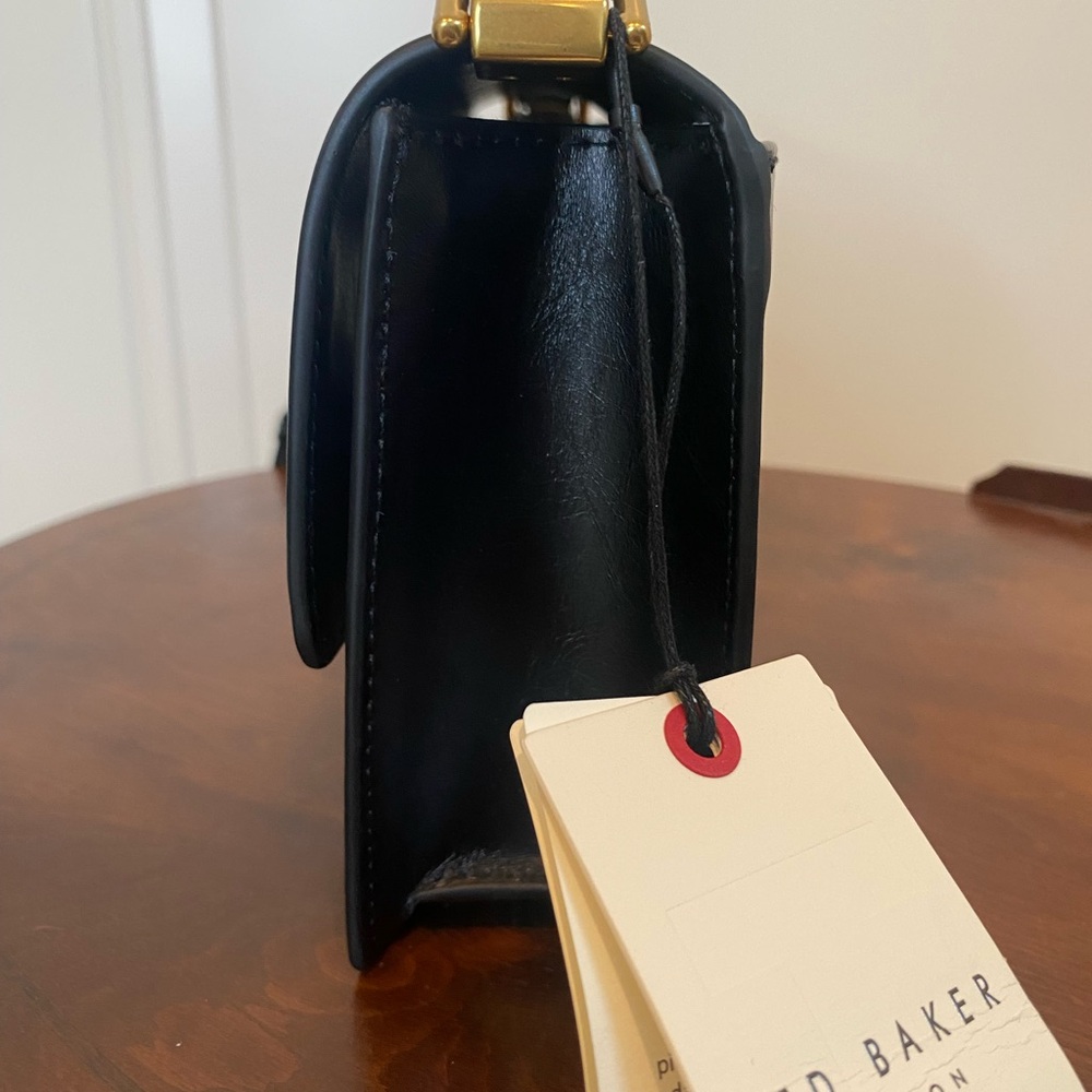 Ted Baker Rosalie Black Leather Crossbody Bag with Luxe Gold Rose Closure NWT - Picture 6 of 16